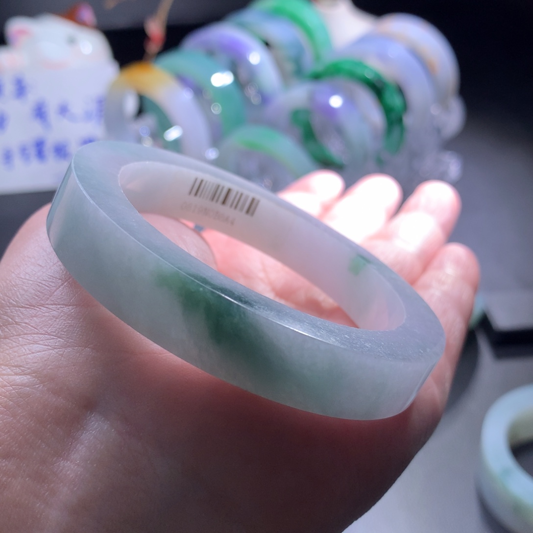 定制翡翠未镶嵌冰胶飘花