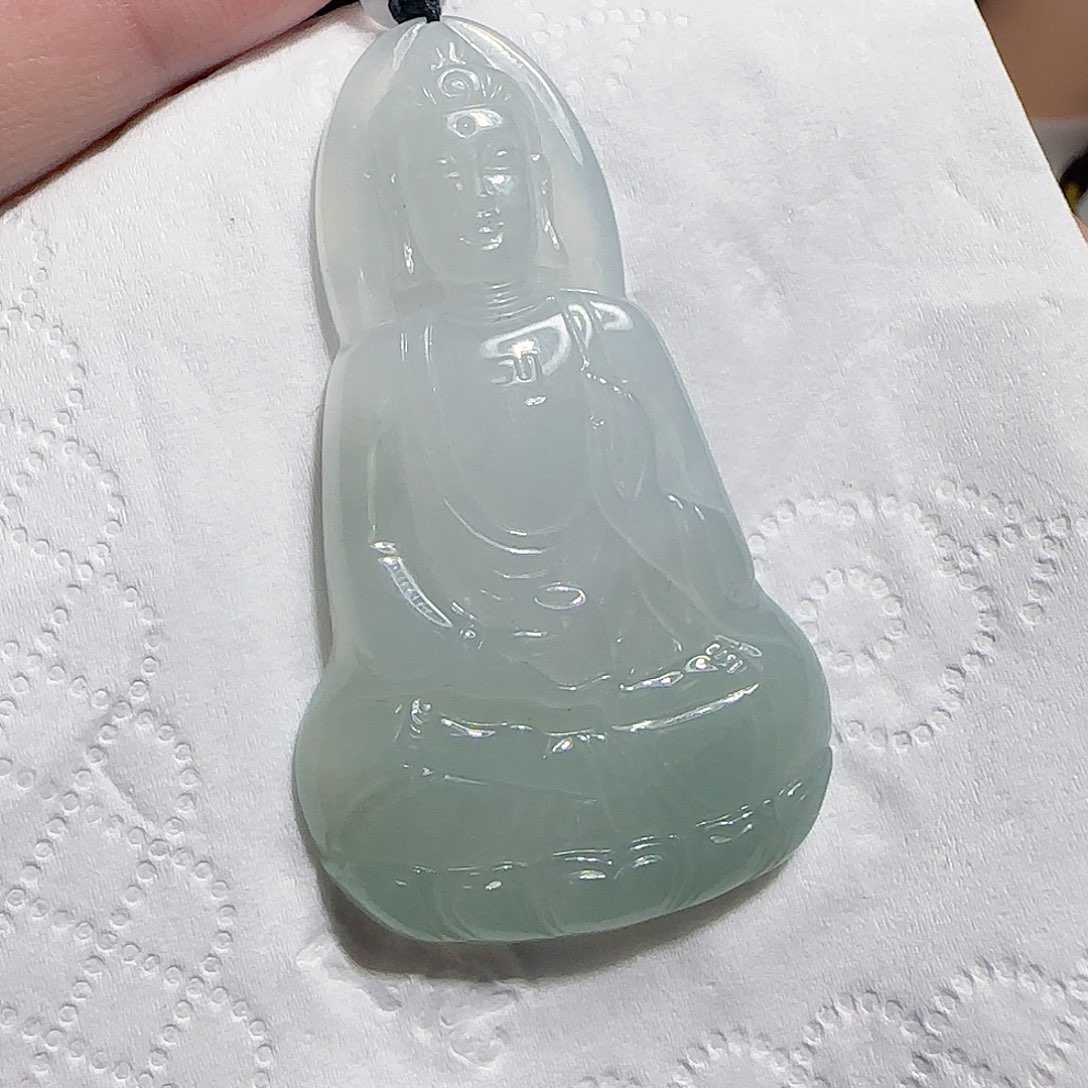 翡翠未镶嵌颈饰观音