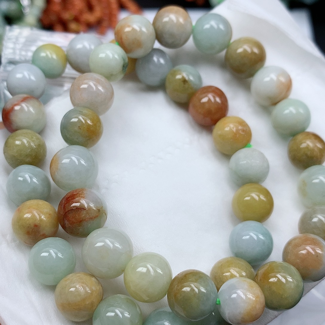 翡翠颈饰未镶嵌手串