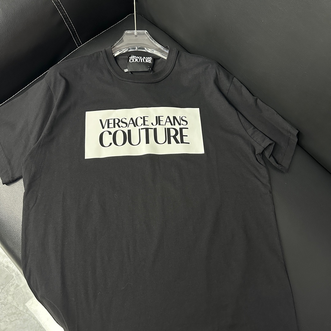 全新未使用 VERSACE/范思哲  jeans  男士黑色圆领短袖T恤 149400