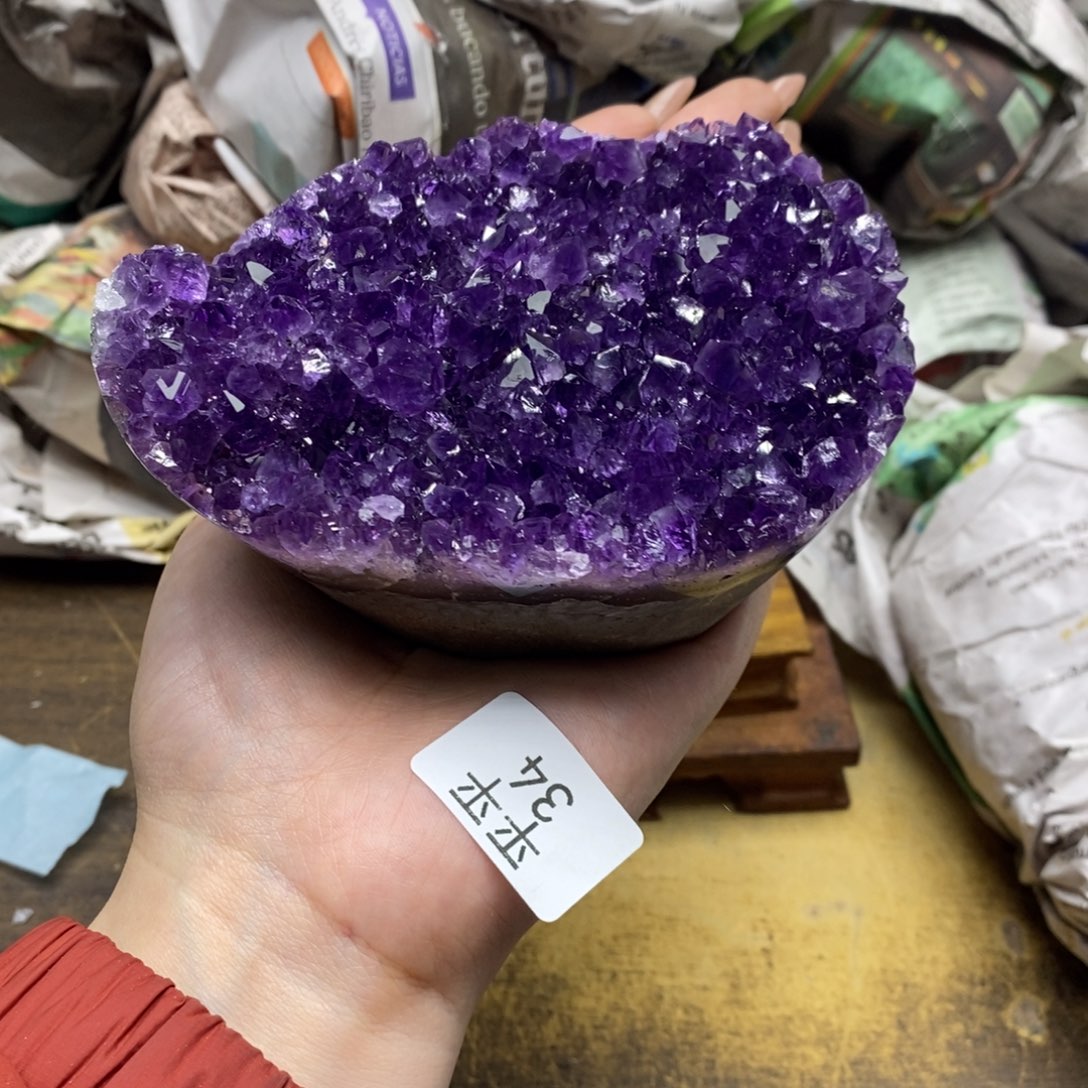 紫晶乌拉圭未镶嵌