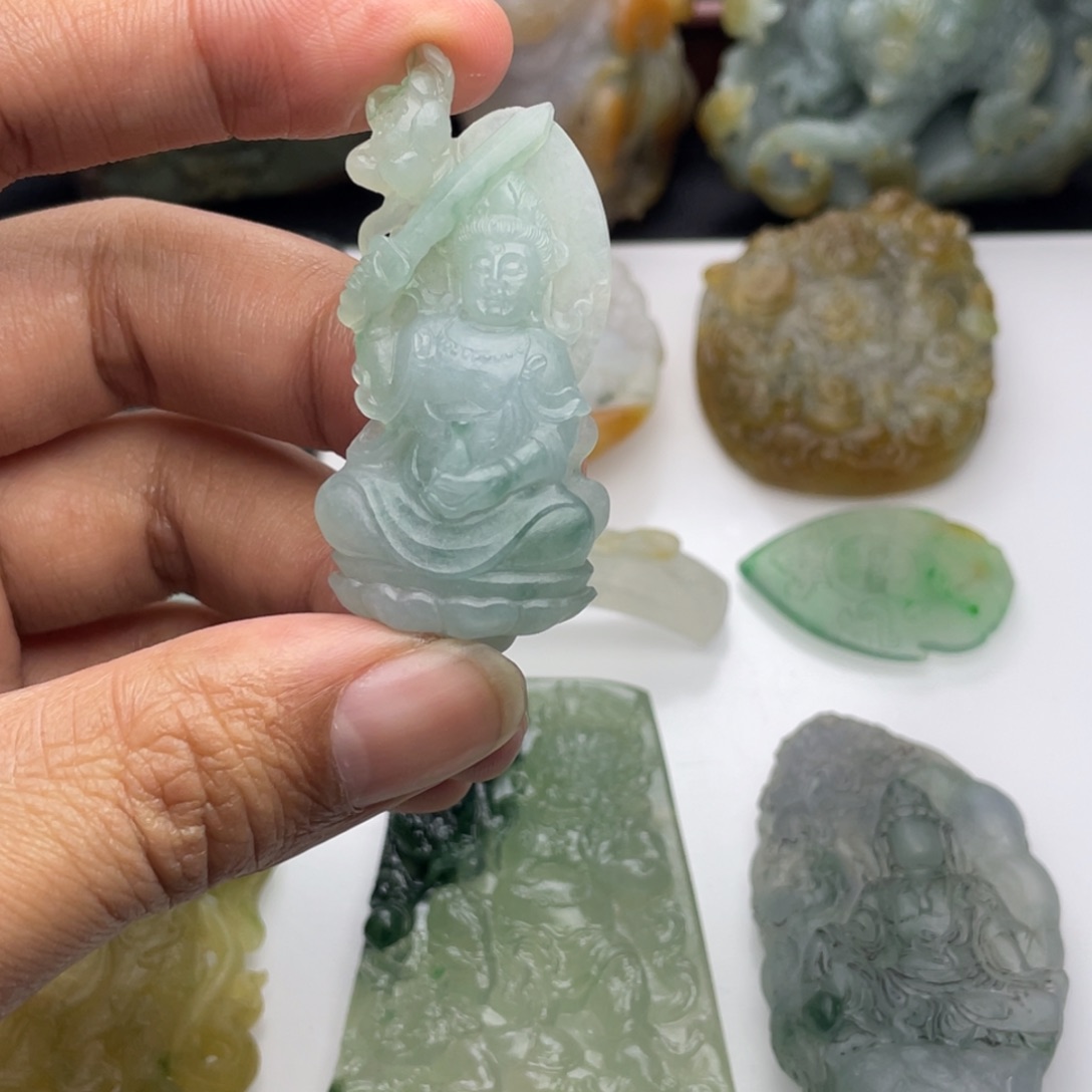 定制翡翠未镶嵌虚空藏