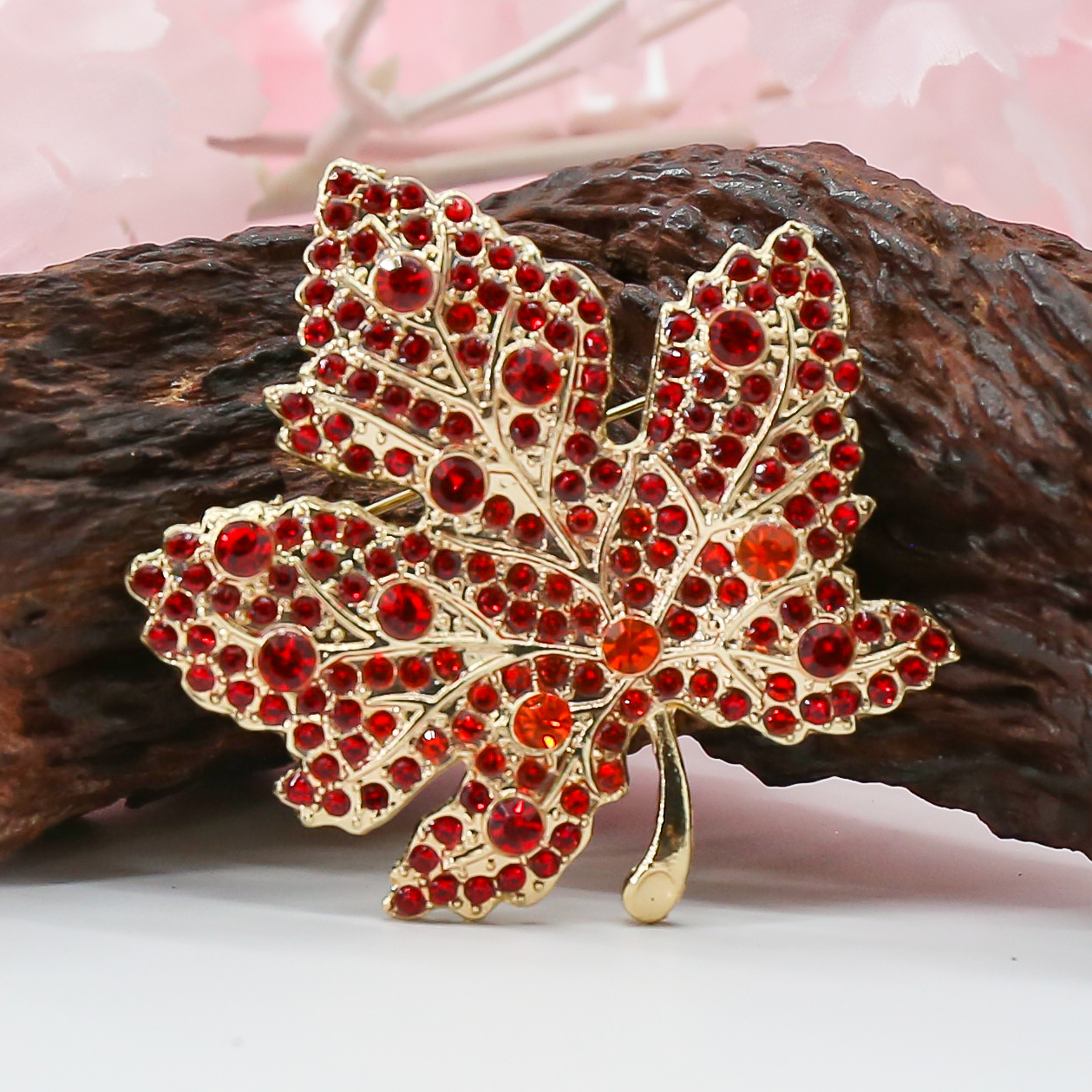 合金合成锆石胸针 3004红色枫叶胸针