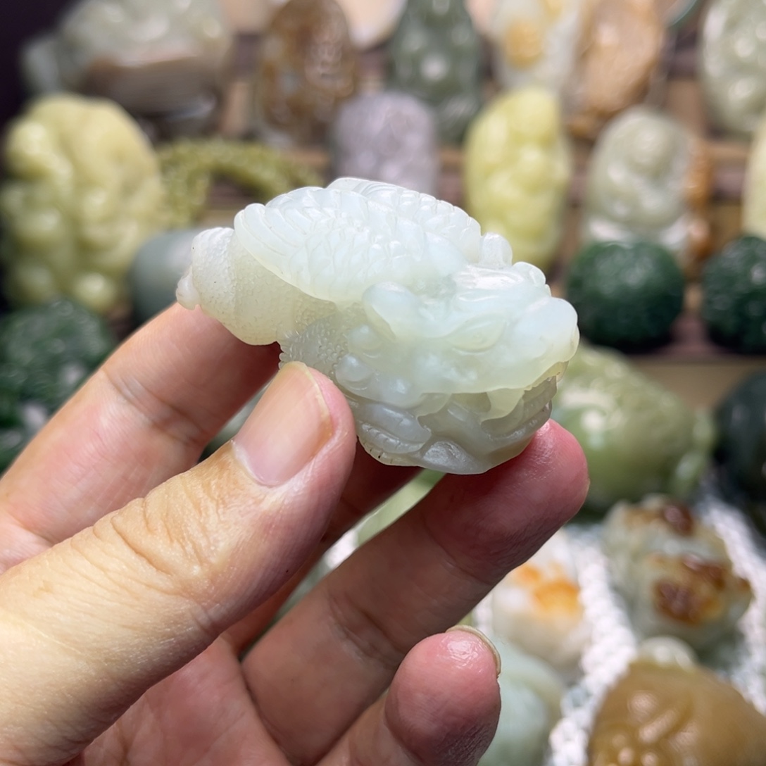 泸***业未镶嵌和田玉把件