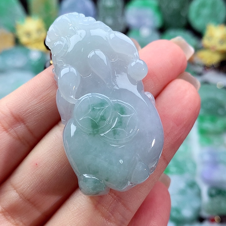 翡翠颈饰未镶嵌三***唱翡翠