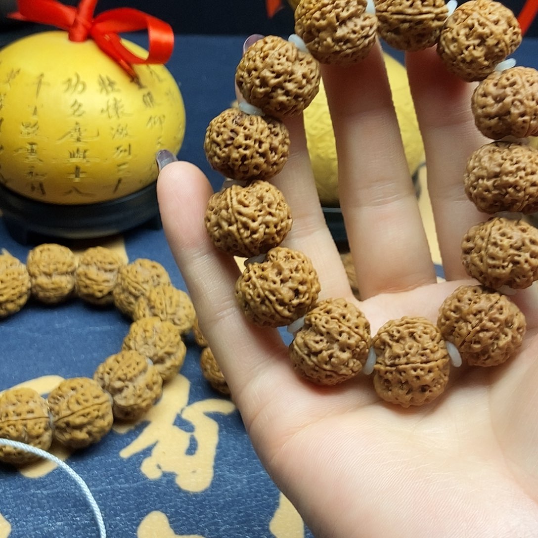 金刚菩提吊坠蜂窝梅花