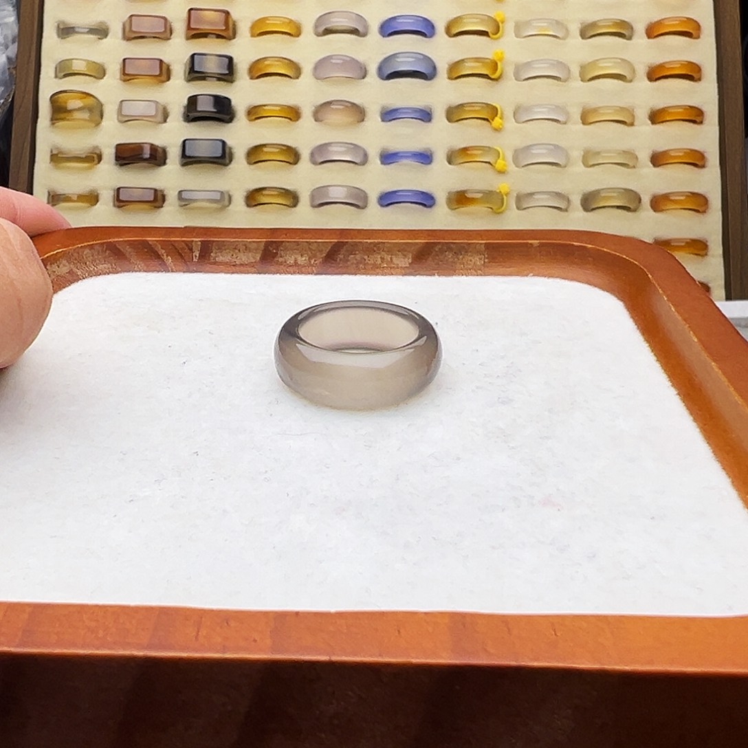 玛瑙/玉髓戒指未镶嵌23圈口冷光冰微瑕不退不换