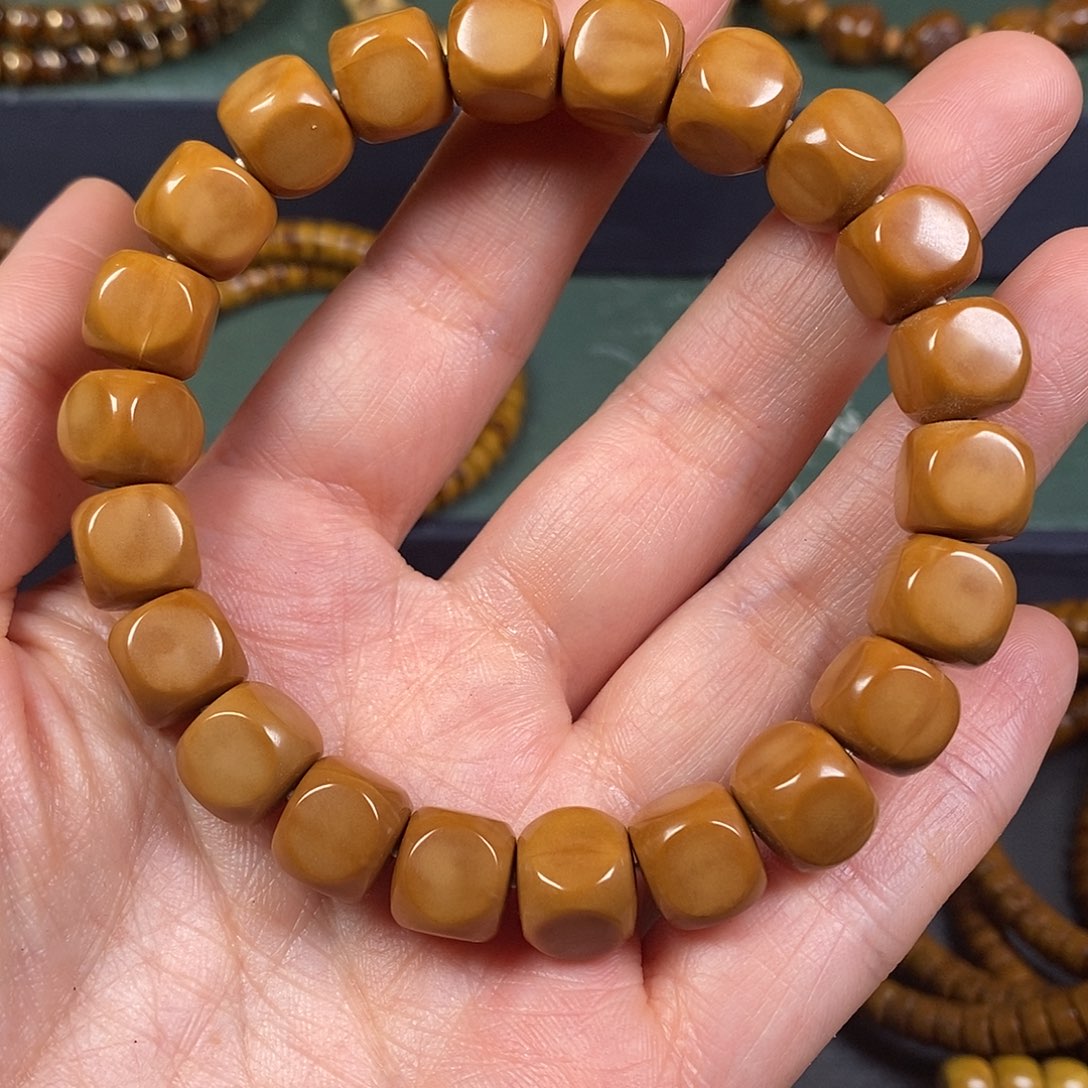 菩提糖***蛋猴头精工大六方手串