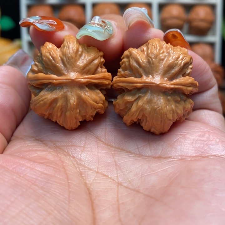文玩核桃把件八棱