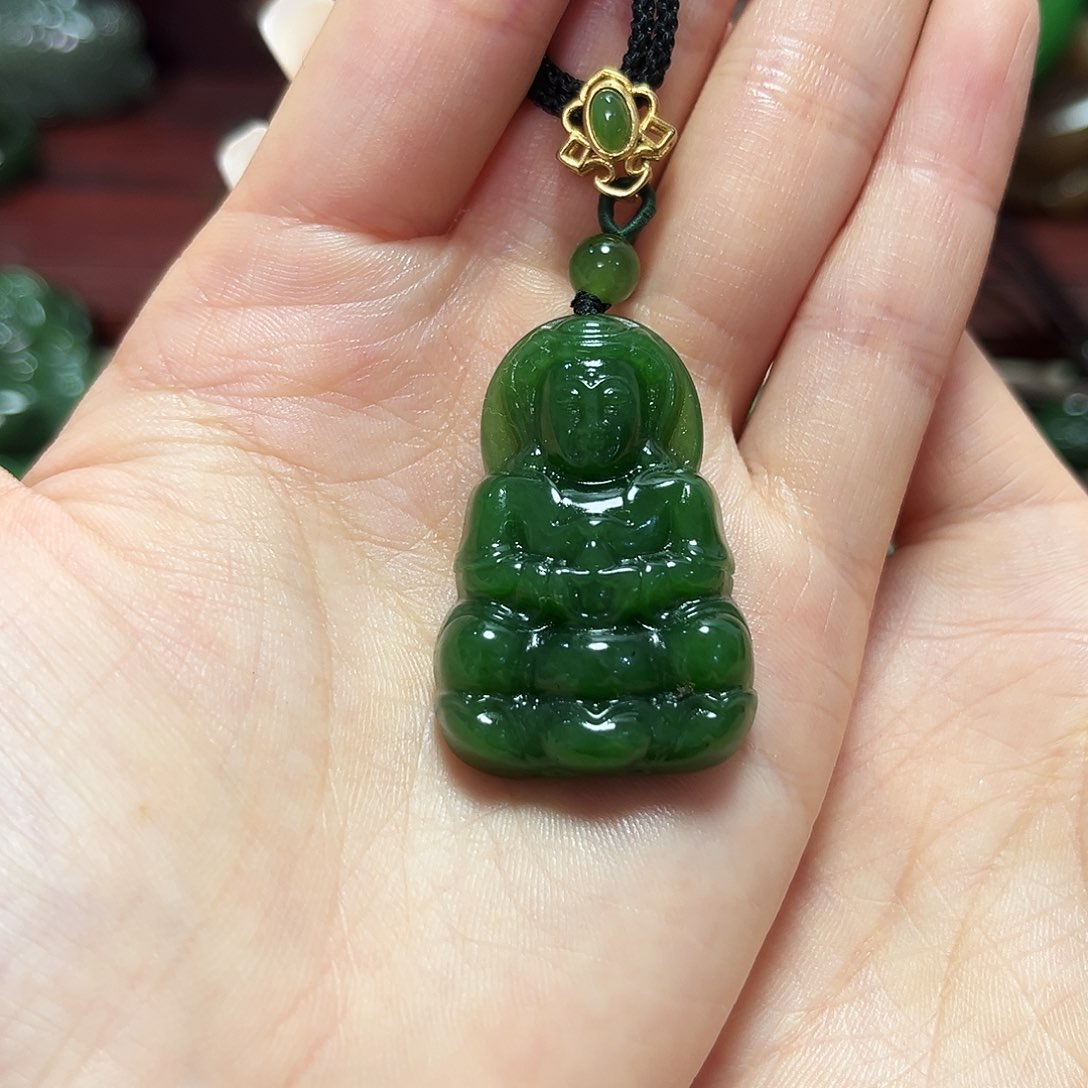 颈饰未镶嵌和田玉（碧玉）吊坠