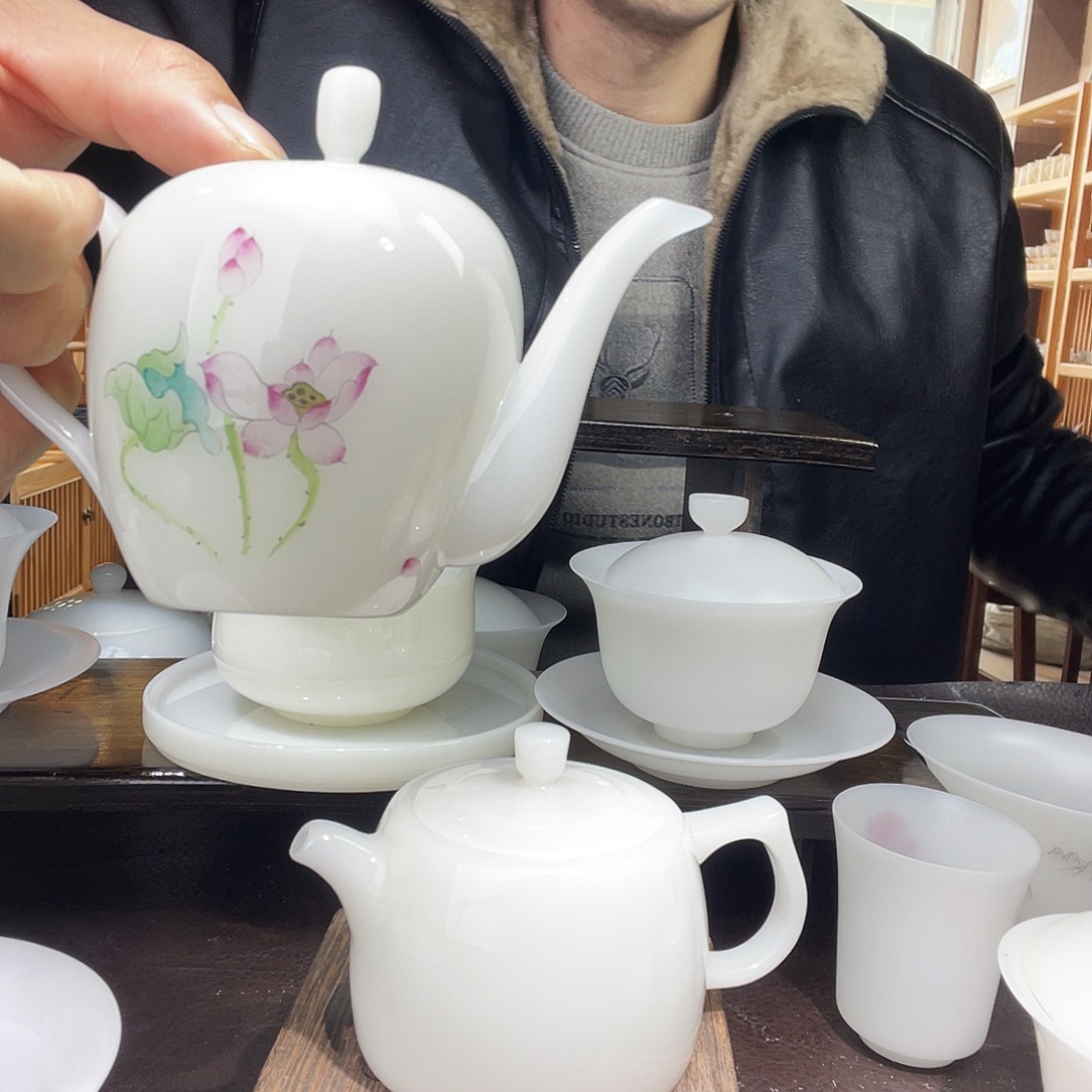 手绘图标的设计和制作等方面的