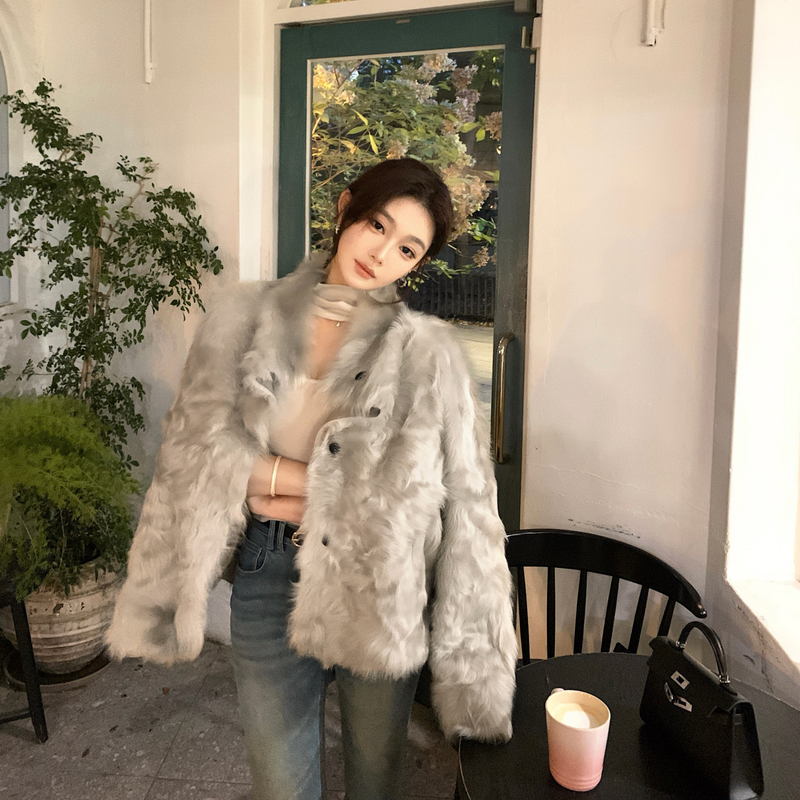 “矜贵小湖羊”软宝石小湖羊皮毛一体 轻柔暖-汉服