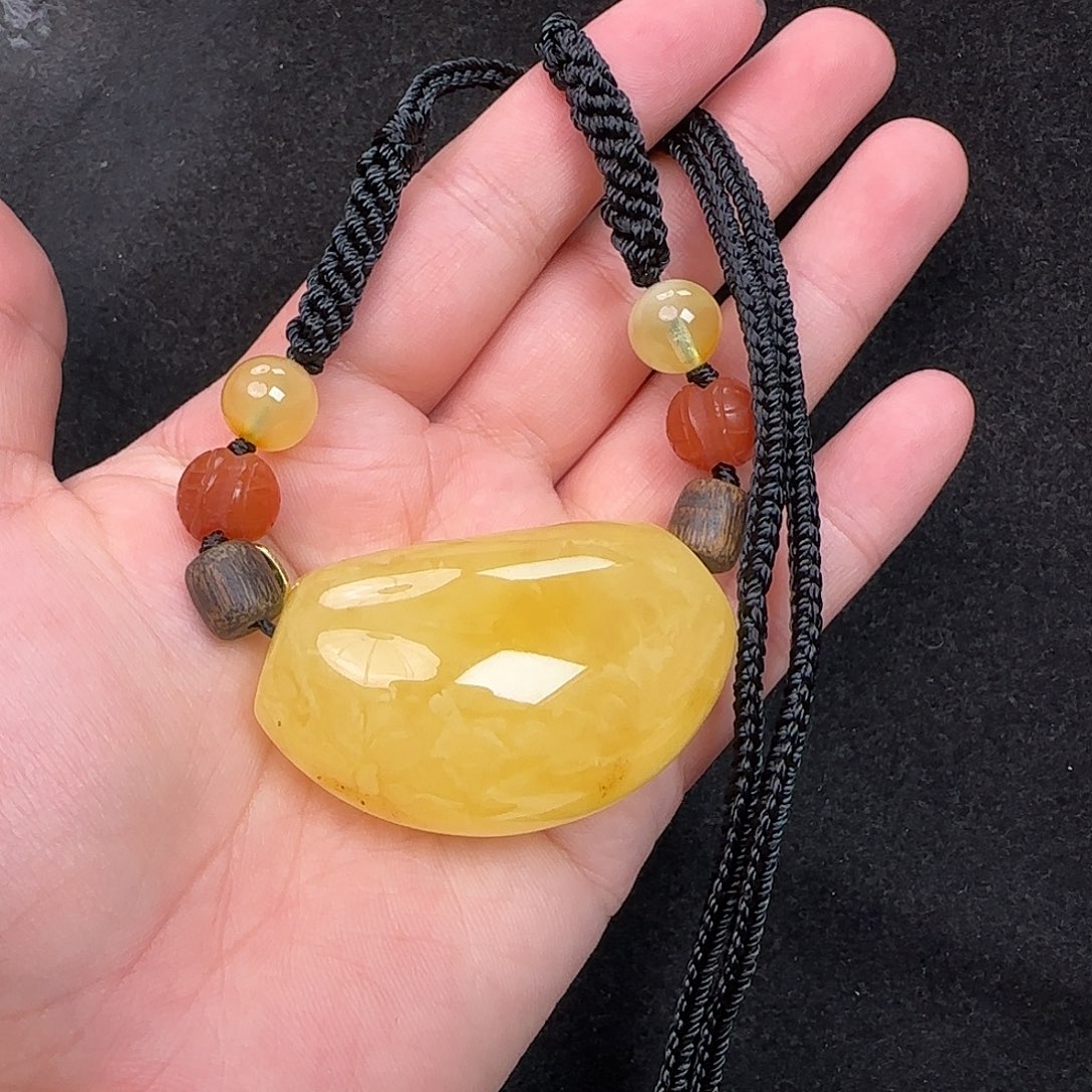 蜜蜡未镶嵌珠宝奇石微粉