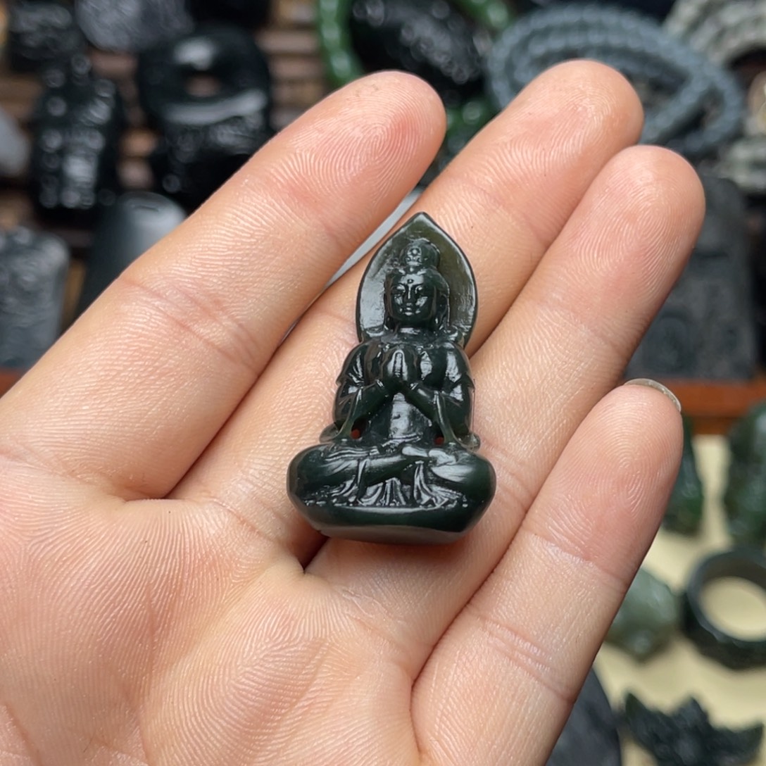 妙***房和田玉未镶嵌挂件