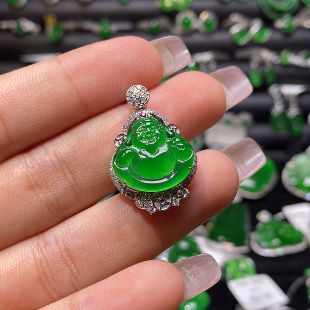 翡翠颈饰18K金镶嵌天然翡翠