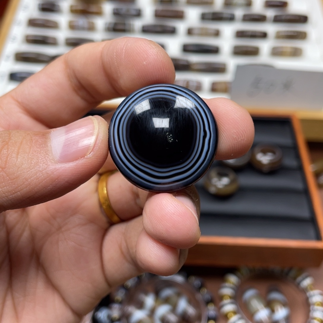 鸿***谷玛瑙/玉髓未镶嵌配饰