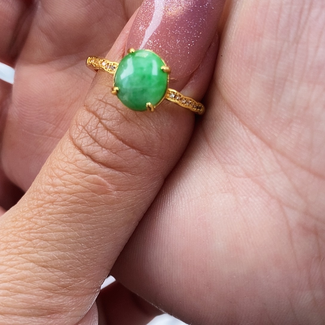 晗***贝翡翠未镶嵌戒指缅甸