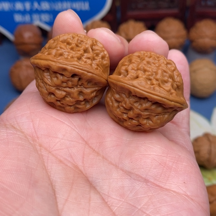 文玩核桃把件莲花