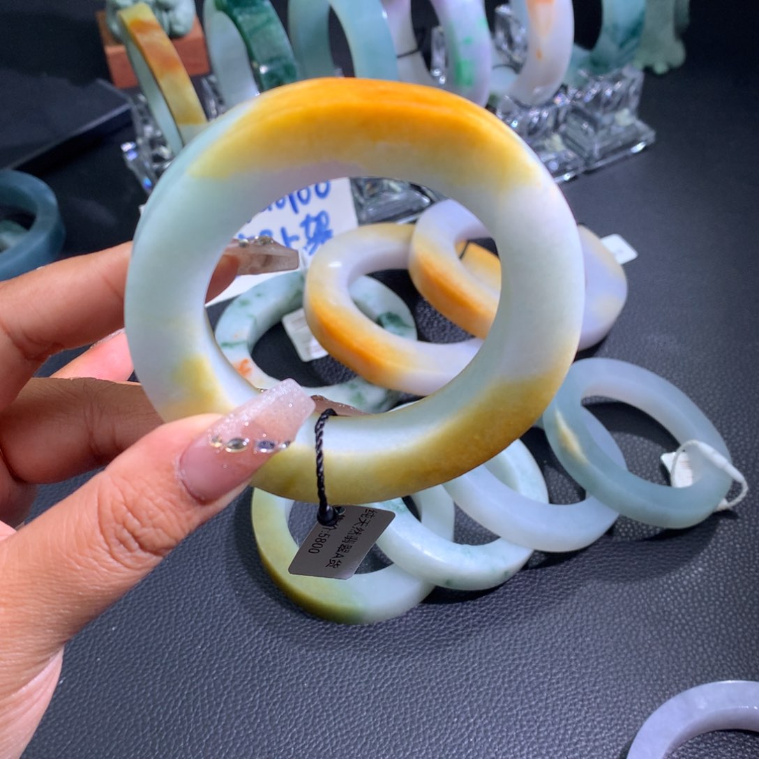 定制翡翠正未镶嵌