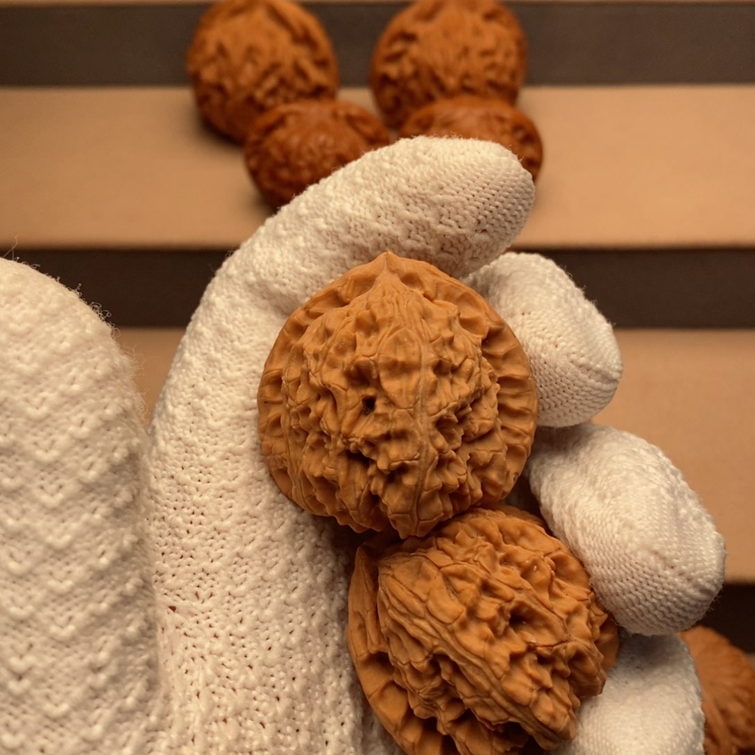 文玩核桃把件我**豪白狮子