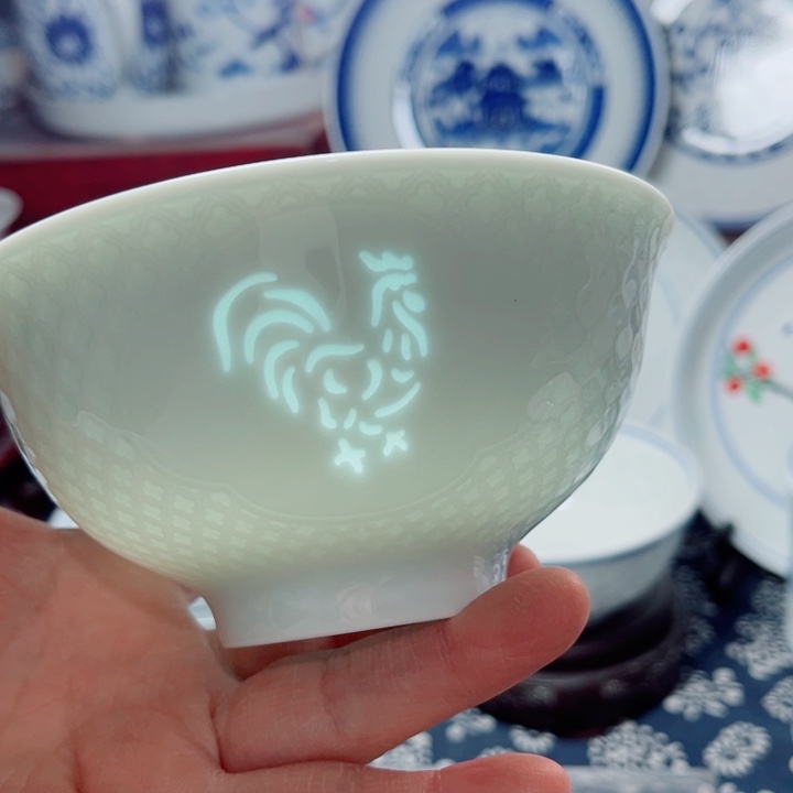 青花玲珑5寸饭碗。鸡
