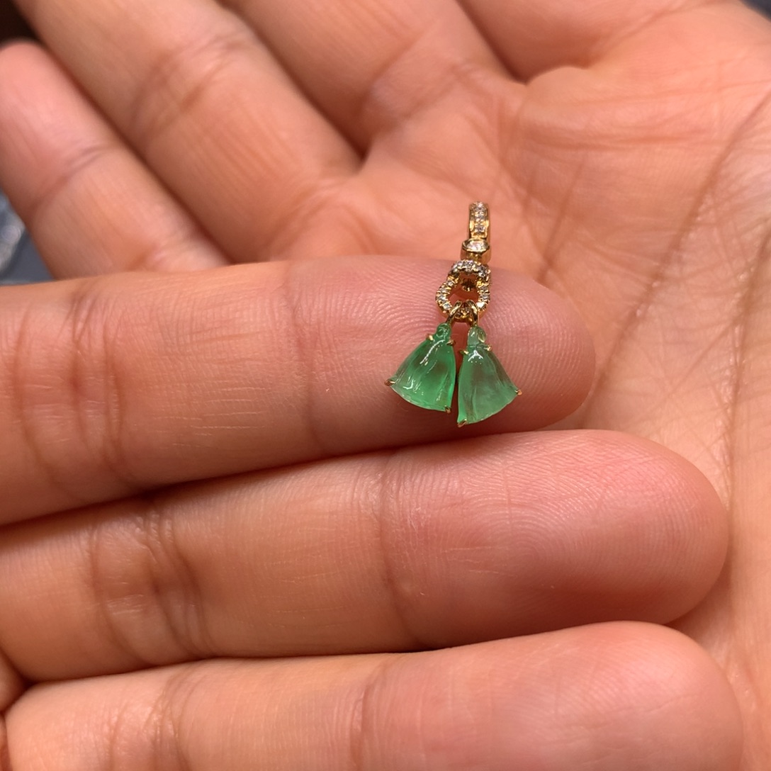 翡翠颈饰18K金镶嵌吊坠