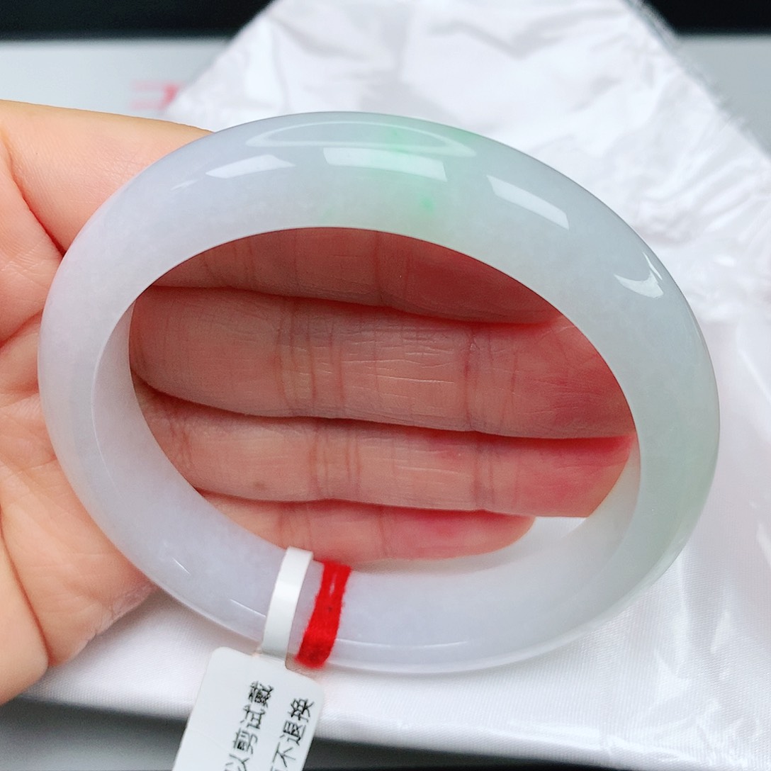 翡翠手镯未镶嵌冰胶飘阳绿9