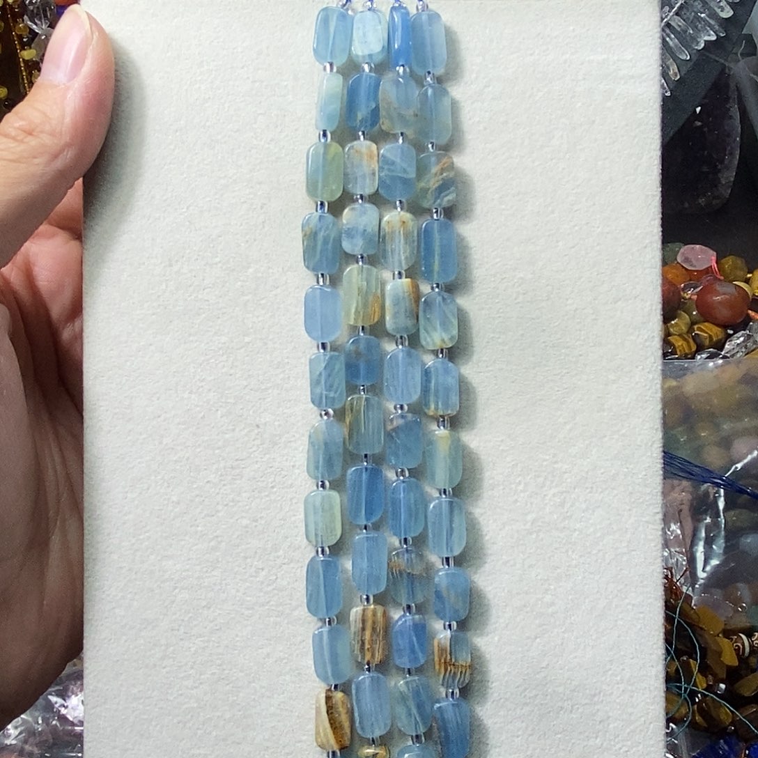 石英质玉未镶嵌，高品蓝方解无事牌8×12mm，半条，