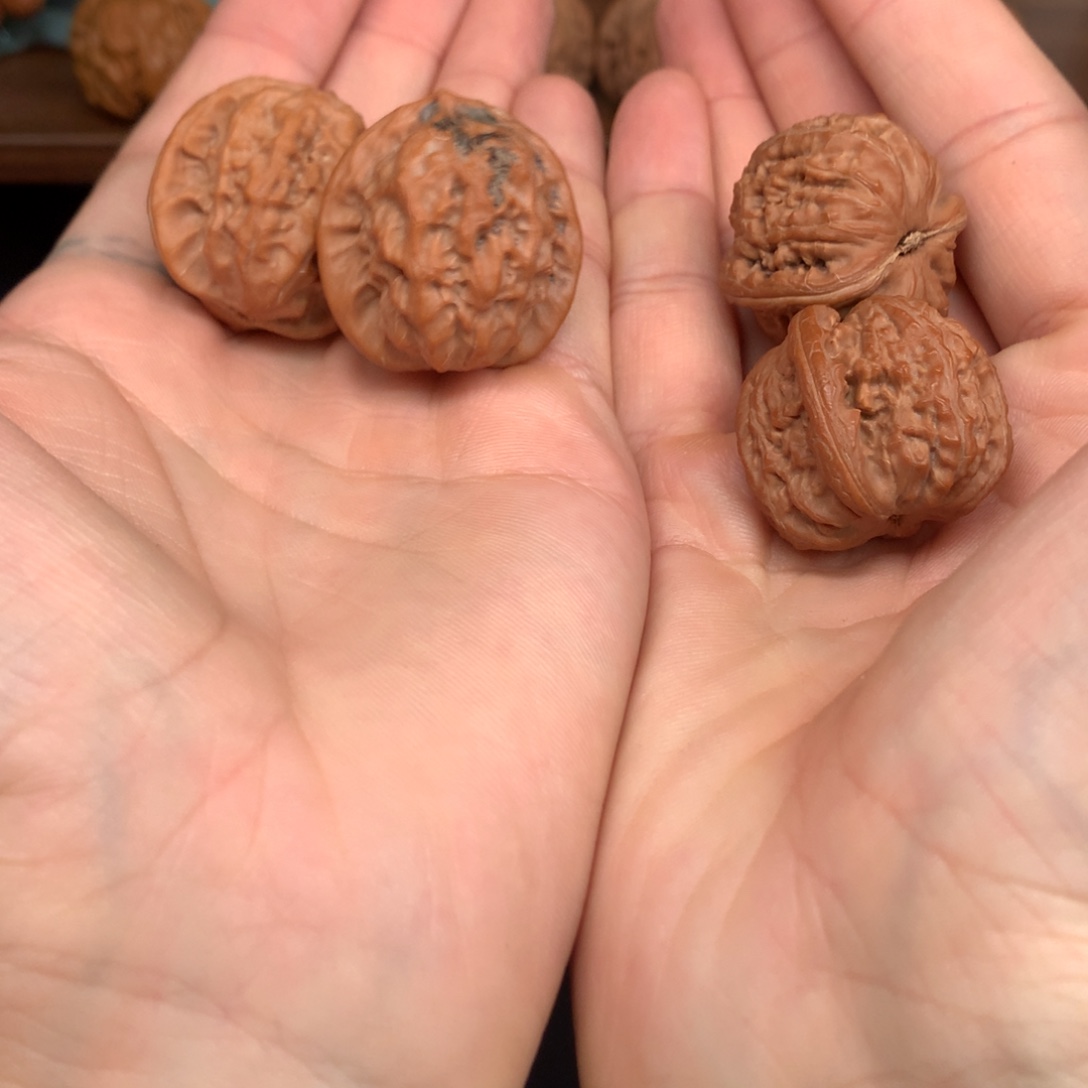 A***文玩核桃手串两对核桃