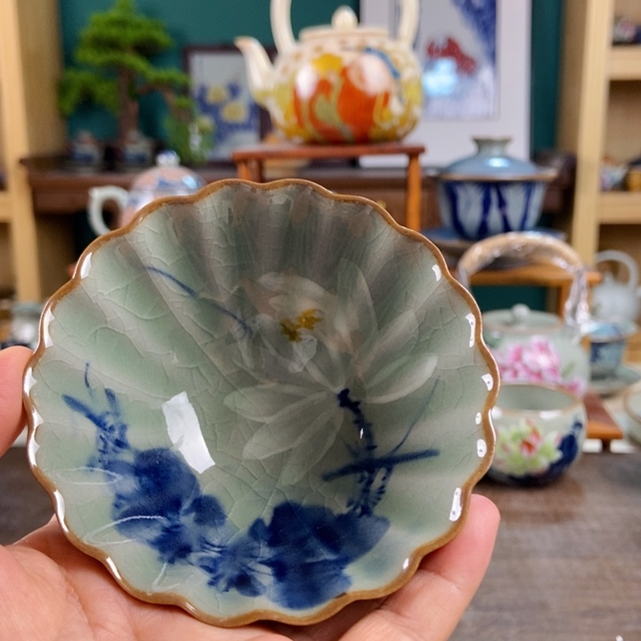 瓷片手工制作工艺精湛等特点为