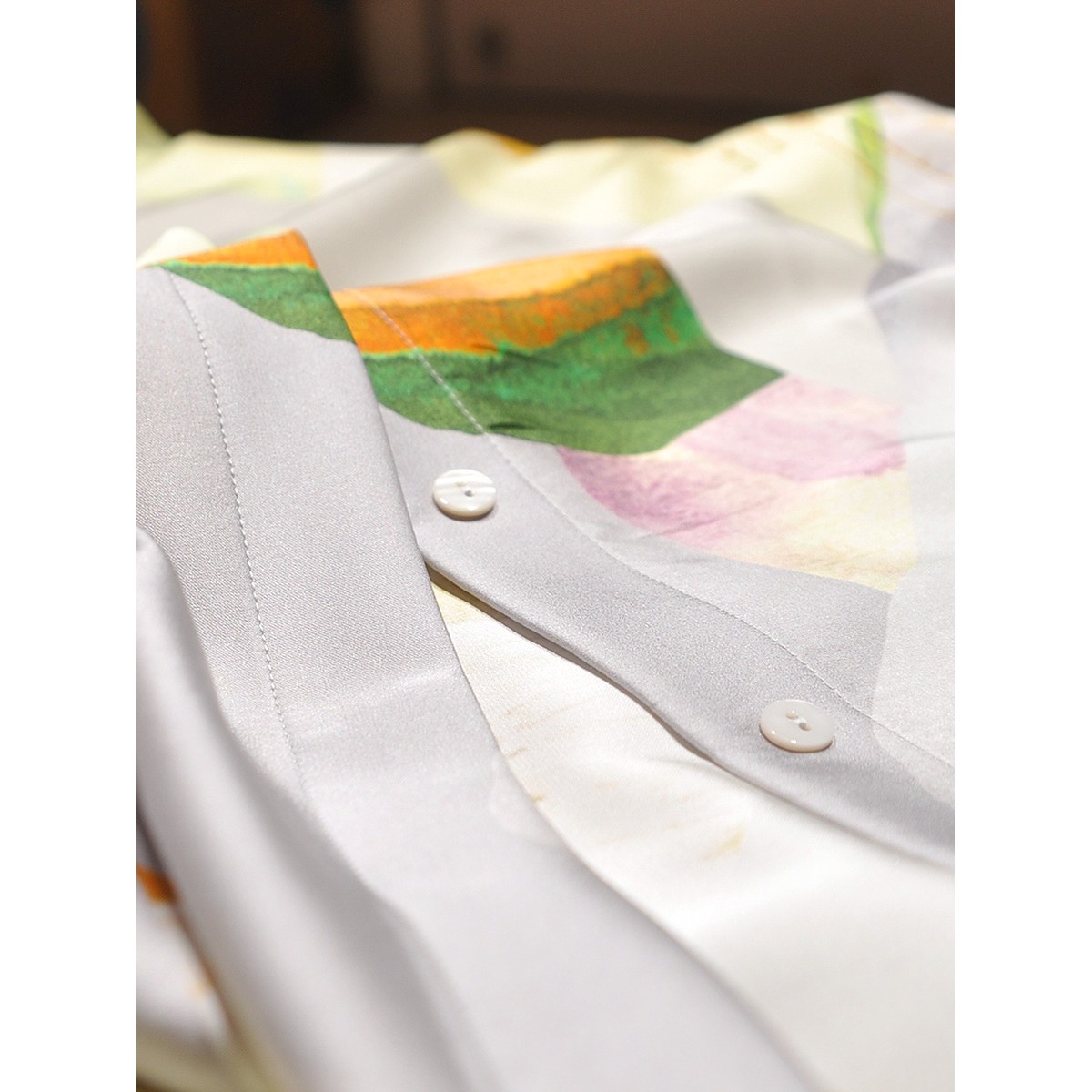 TOFOD 浮生若梦高级感重乔重磅丝丝缎面上衣长袖衬衫女 699S