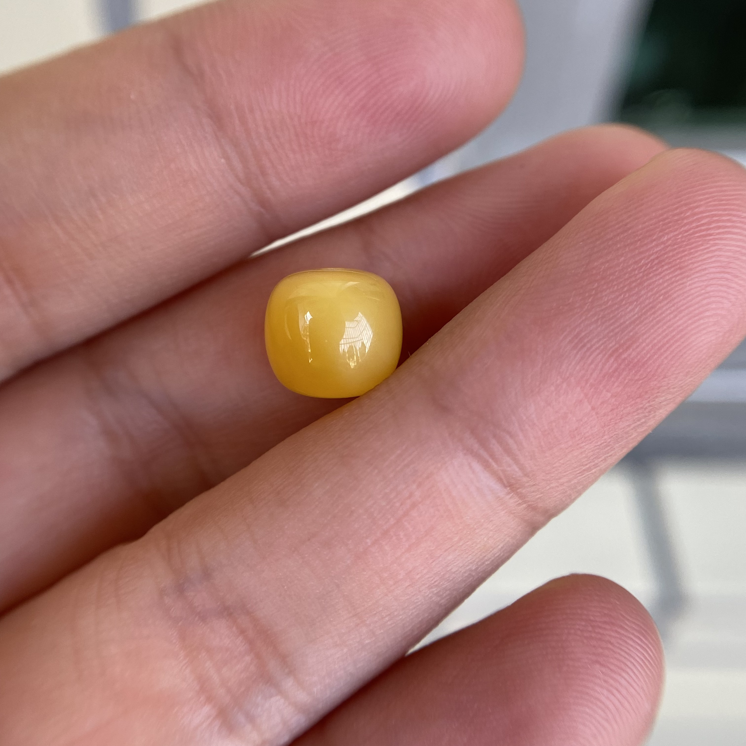 蜜蜡胶皮浓蜜老型配饰9.0×8.3mm，颜色蜡质好无优化保天然