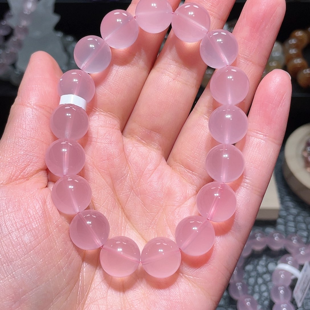 水晶手链未镶嵌i***t粉水晶手链，晶体通透