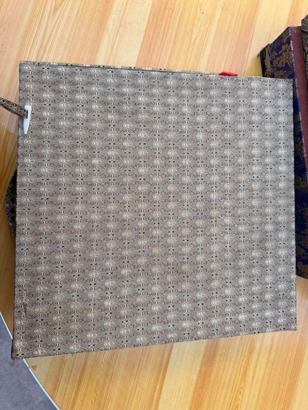 编码a655刺绣盒子（代拍链接）