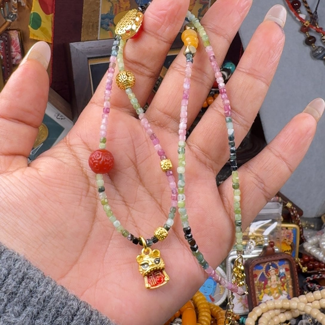 泥塑r****.藏式风格彩绘泥塑擦擦