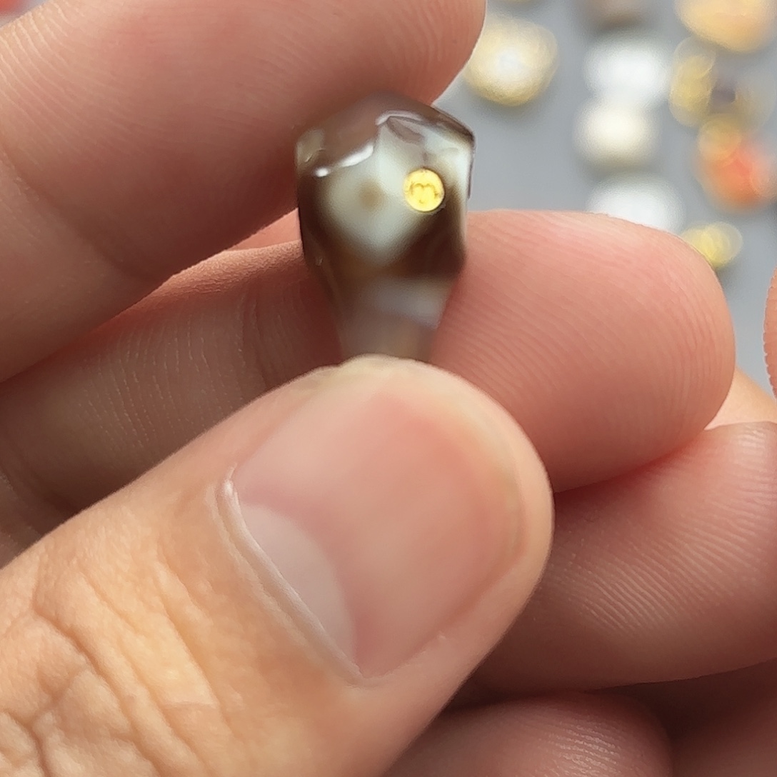 ****玛瑙/玉髓未镶嵌文玩配饰