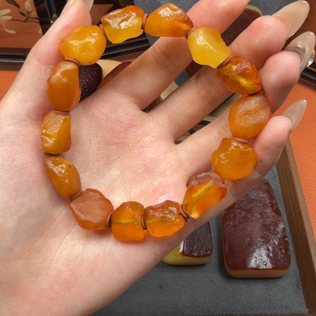 蜜蜡未镶嵌吊坠(赠链)