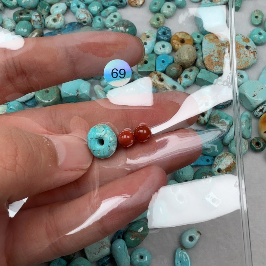 南红玛瑙未镶嵌珠宝奇石