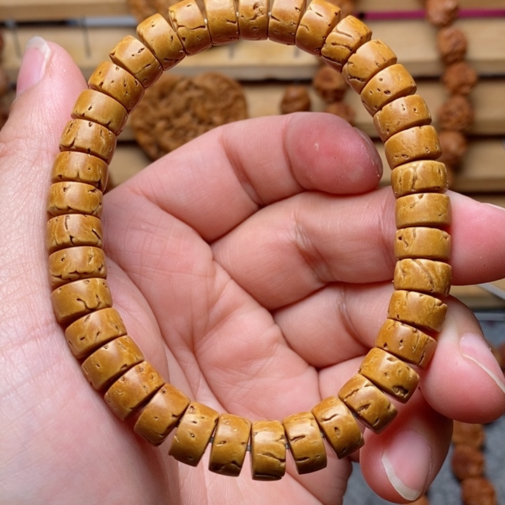 桃核雕刻10x6直切手串