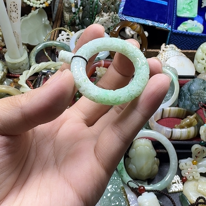 G***y翡翠未镶嵌挂件8888888889