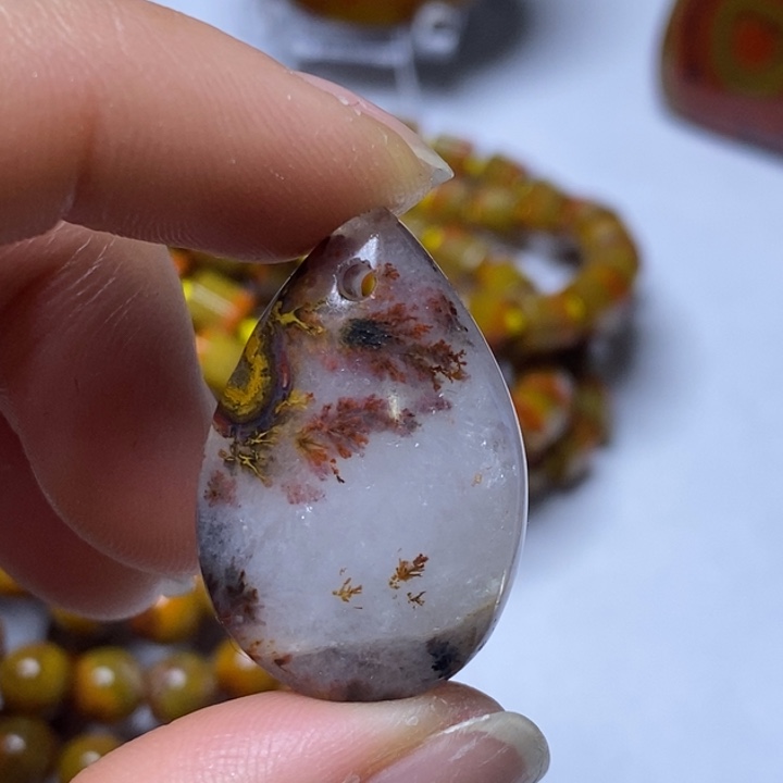 玛瑙/玉髓颈饰未镶嵌