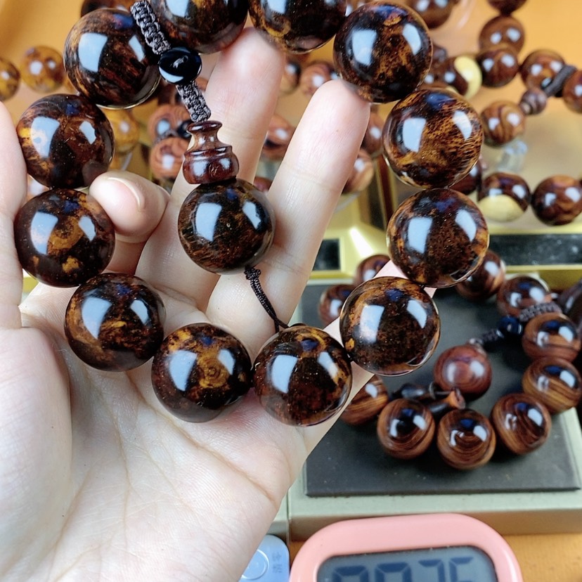 【闪购商品】花梨木类孫*生