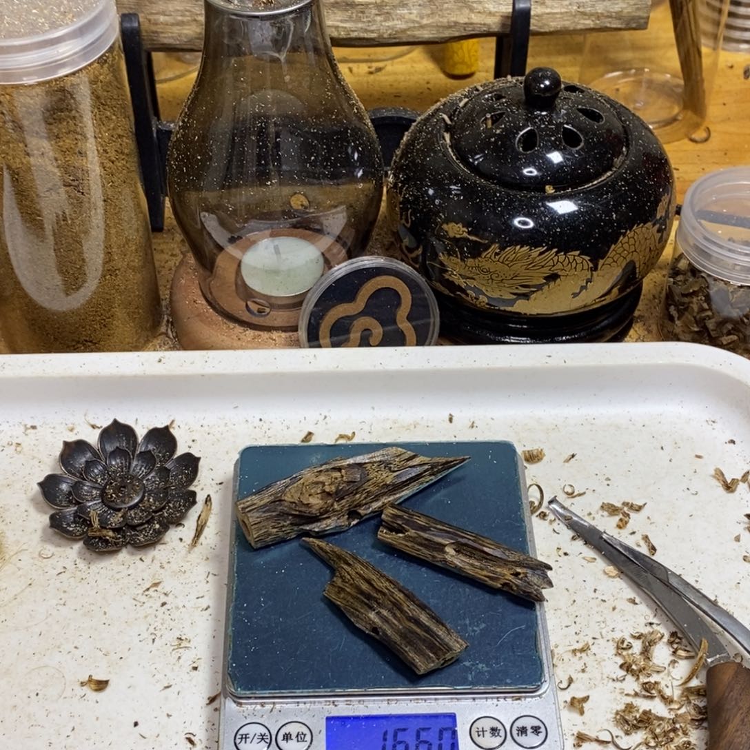 沉香高油香薰白棋16克