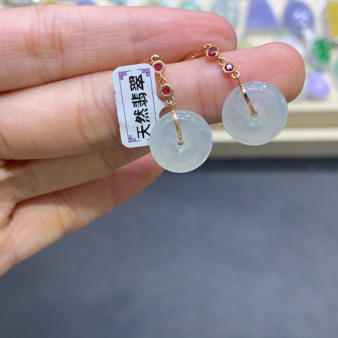 翡翠18K金镶嵌颈饰翡翠
