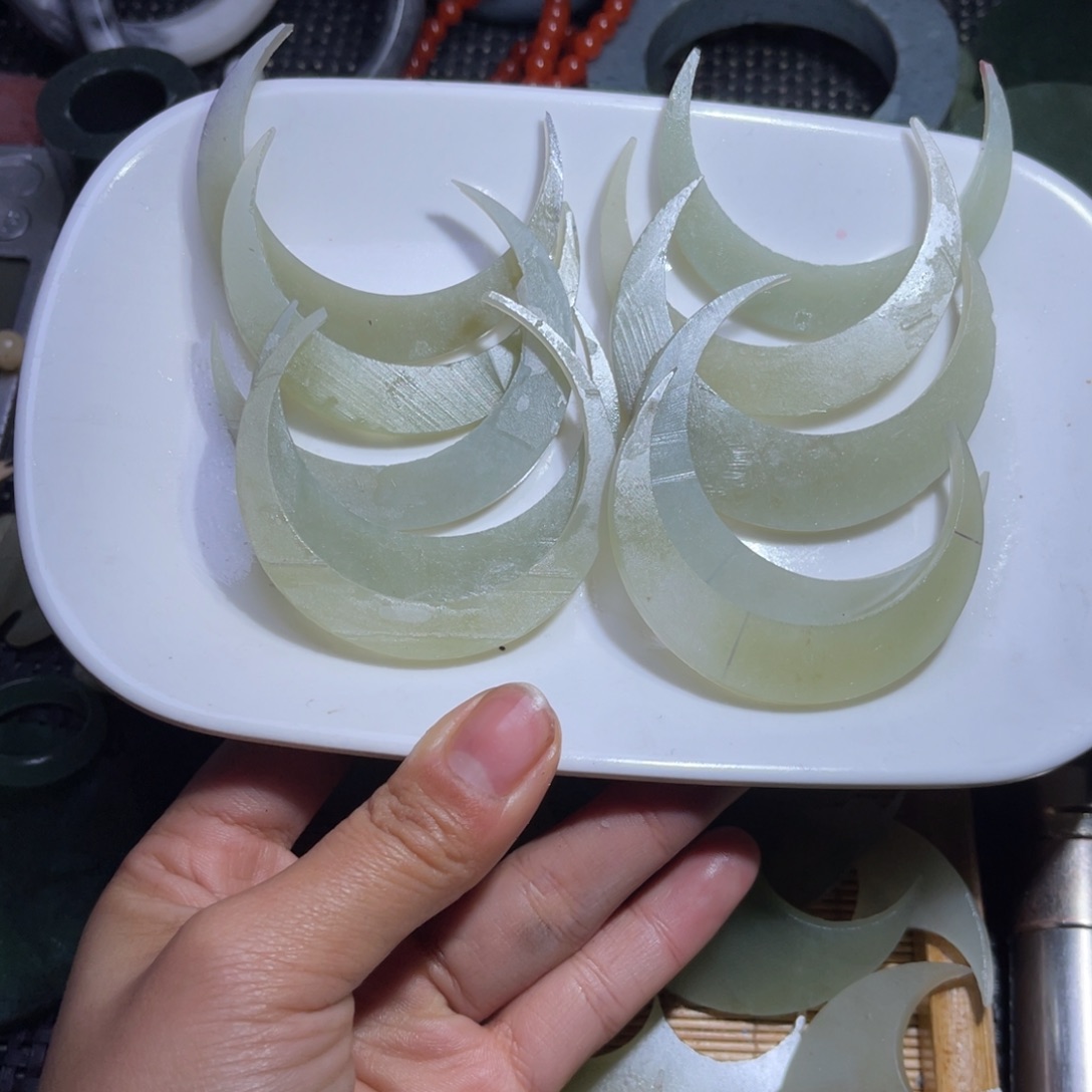 未镶嵌和田玉车挂