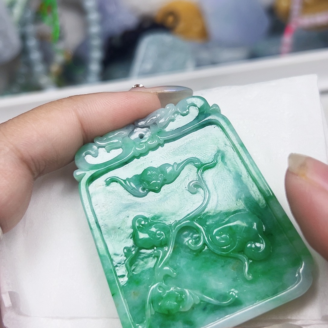 彬***程翡翠未镶嵌吊坠(不含链)111