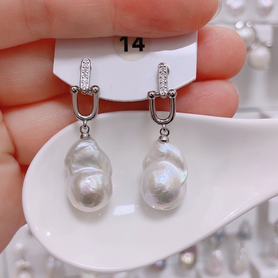 颈饰未镶嵌淡水珍珠