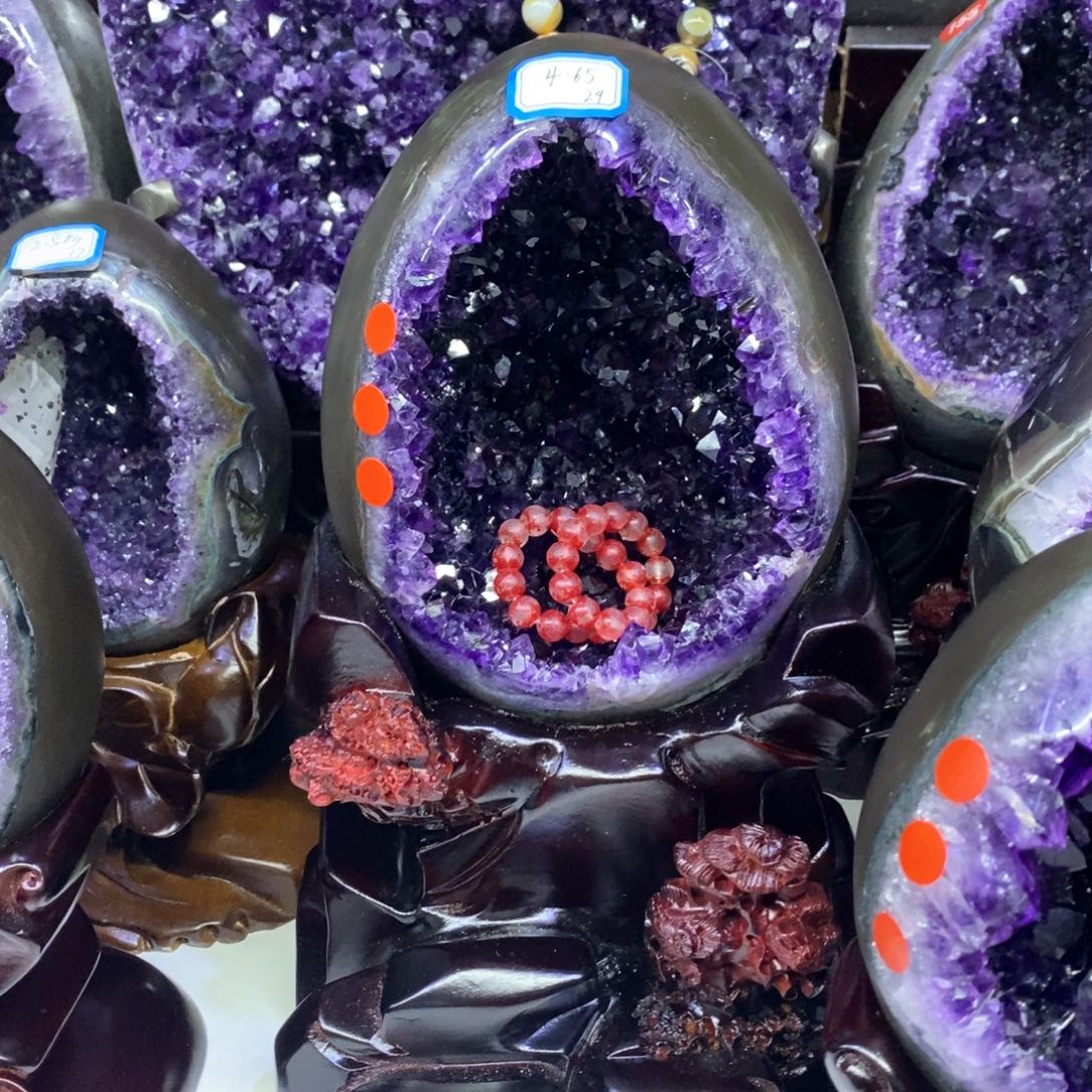 水晶摆件未镶嵌莹