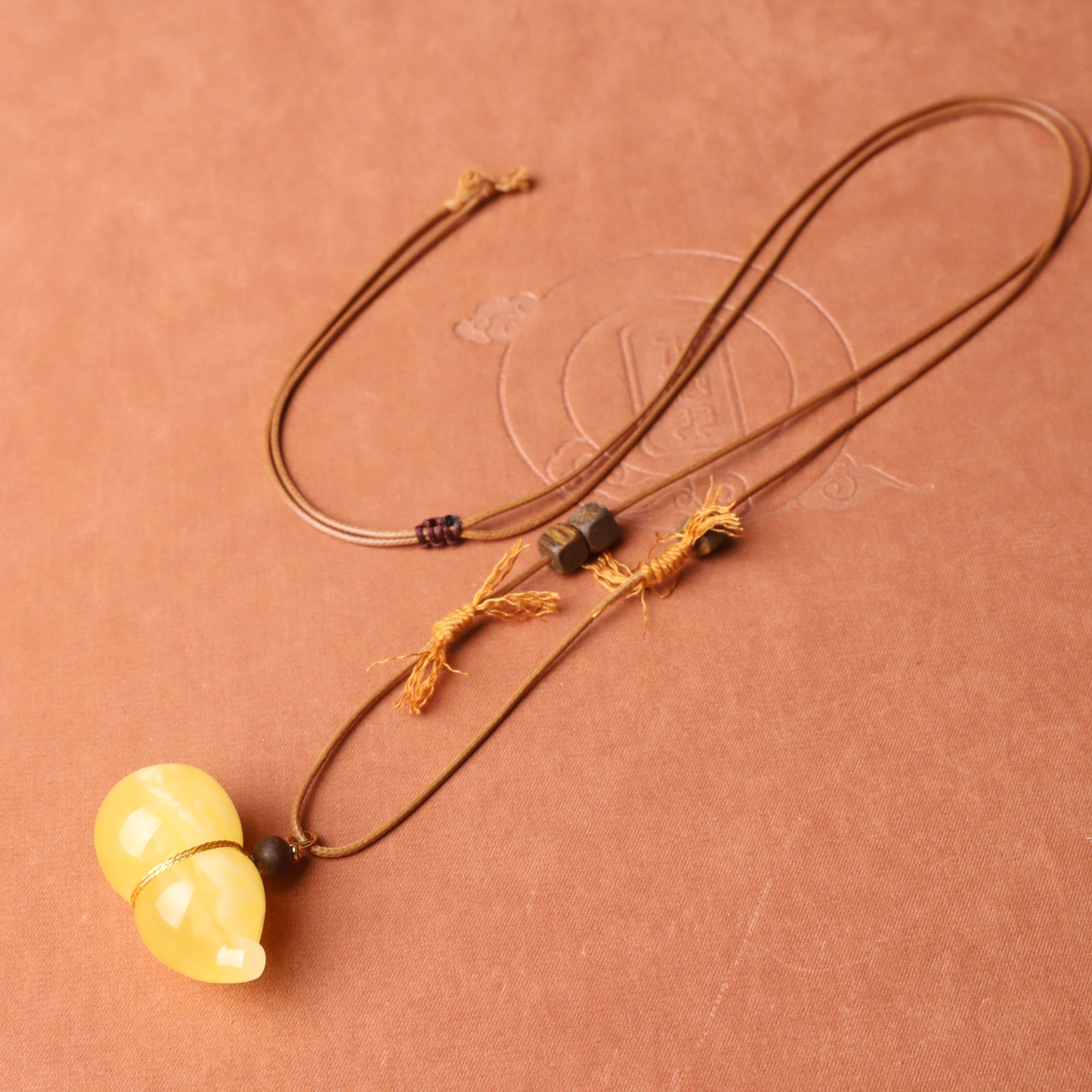 沉香【蜜蜡葫芦】沉香蜜蜡葫芦吊坠