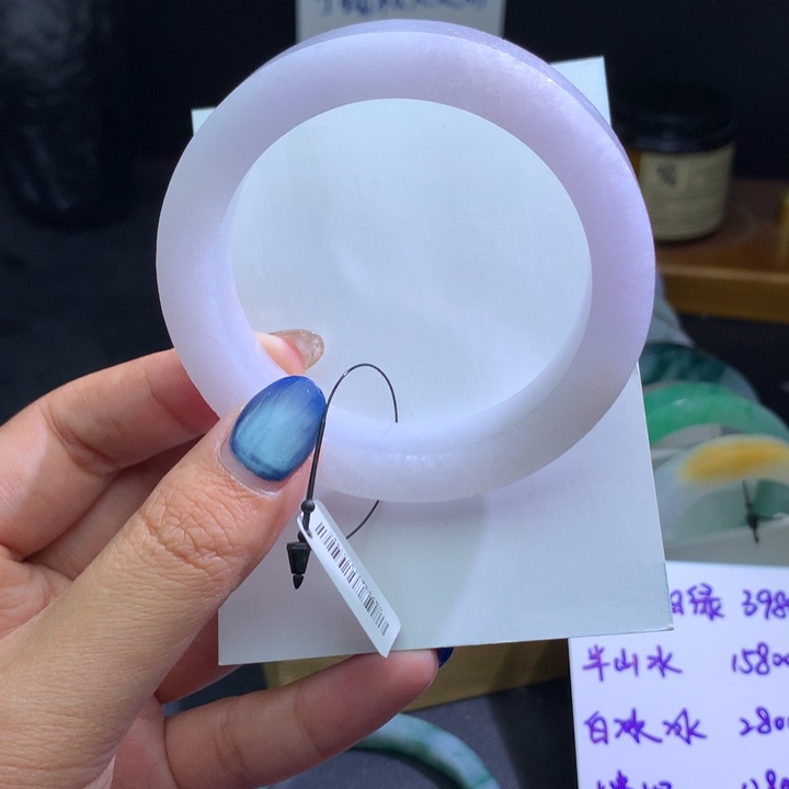 未镶嵌翡翠手镯定制翡翠